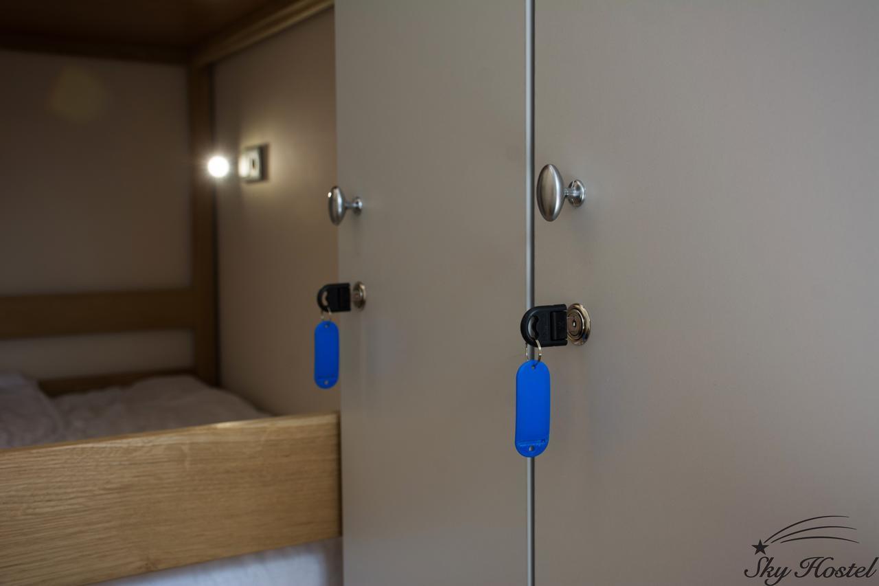 Sky Hostel Kiev Exterior foto